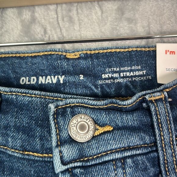 NWT New Old Navy Medium Wash Extra High Rise Sky Hi Straight Size 2 - Picture 5 of 9